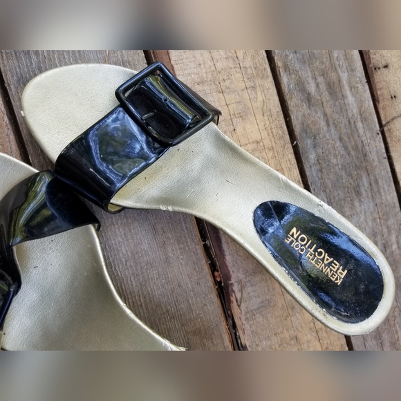 Size 9.5 High Heel Shoes Slides Sandals Buckle Kenneth Cole Reaction Black Gold - Picture 2 of 9